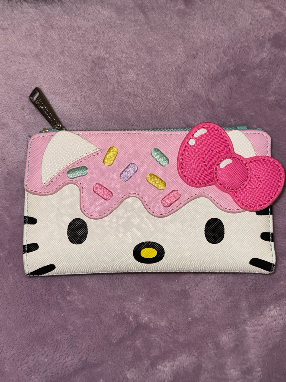Loungefly Sanrio Hello Kitty Cupcake Wallet